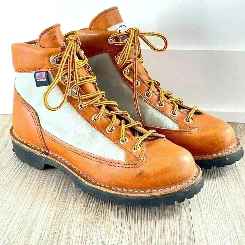 DANNER HIKING LACE-UP BOOTS WOMEN SIZE  6.5